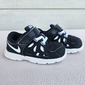 Nike Fusion Run 2 Athletic Sneaker Toddler SZ 7C Black Hook & Loop 599803-008